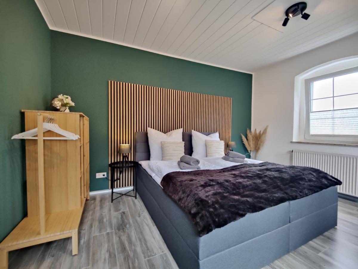 Ferienhaus Villa Adelsberg Mit Dachterrasse In Zentraler Lage Fuer Bis Zu 10 Personen เคมนิตซ์ ภายนอก รูปภาพ