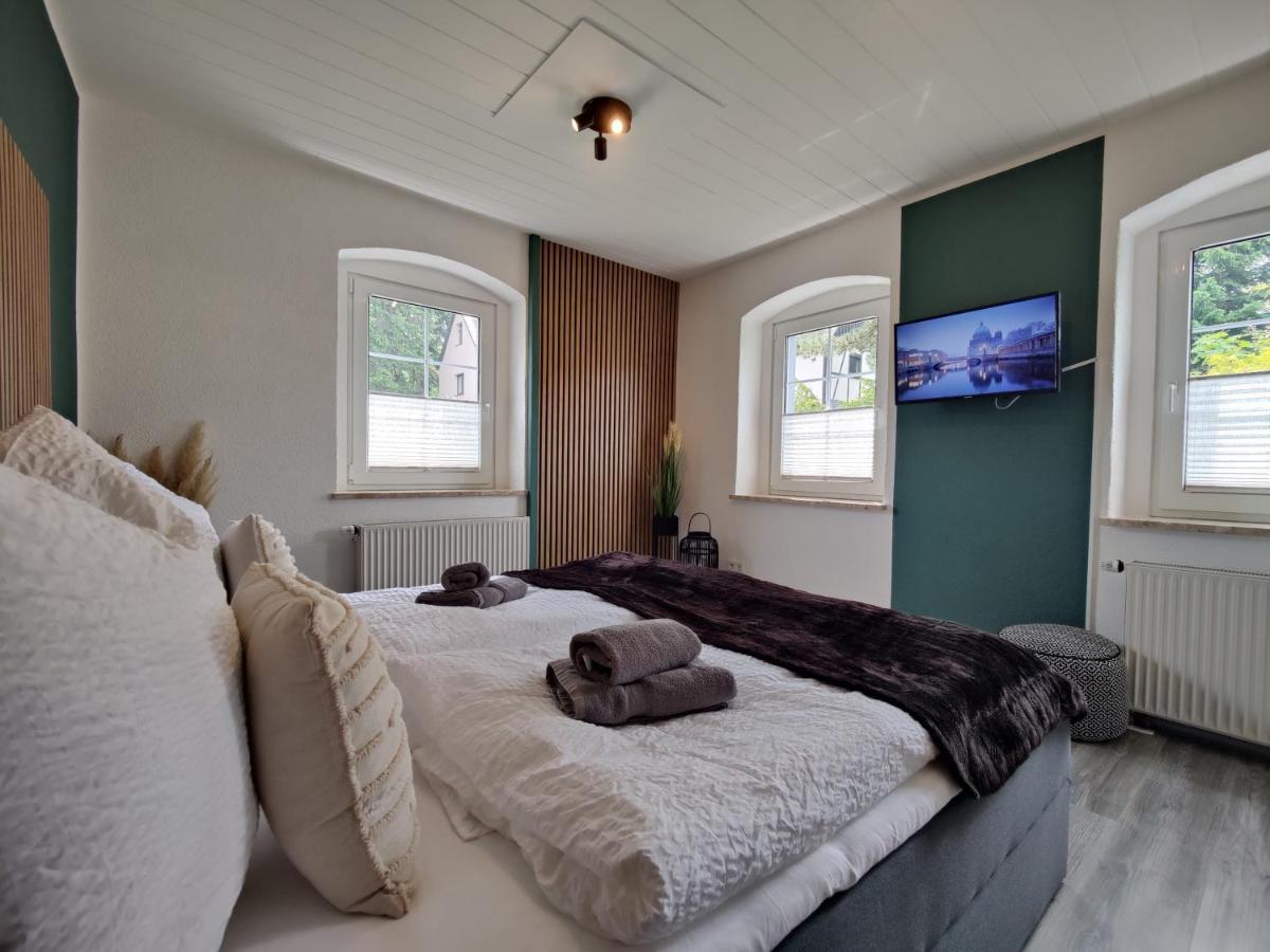 Ferienhaus Villa Adelsberg Mit Dachterrasse In Zentraler Lage Fuer Bis Zu 10 Personen เคมนิตซ์ ภายนอก รูปภาพ