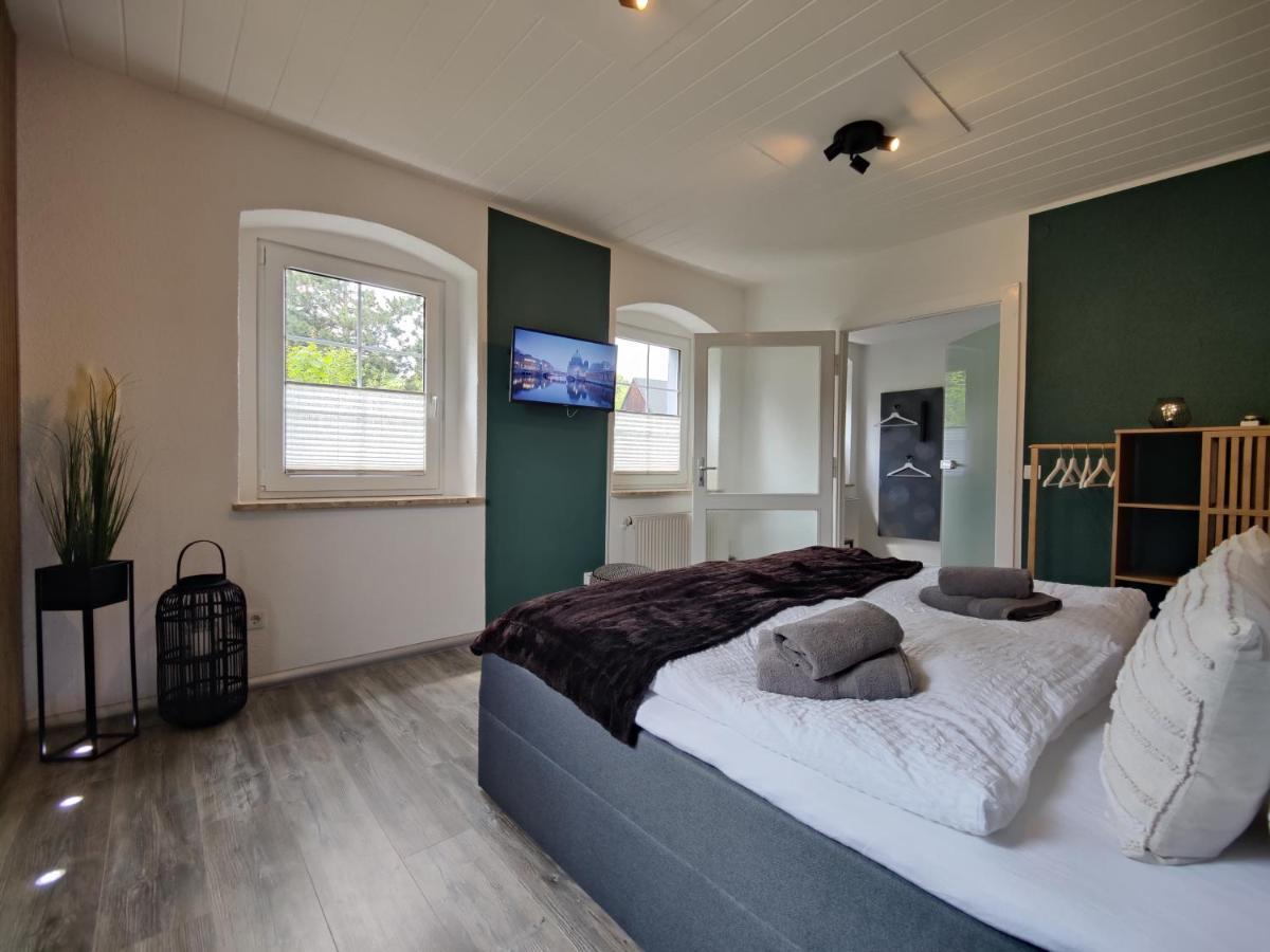 Ferienhaus Villa Adelsberg Mit Dachterrasse In Zentraler Lage Fuer Bis Zu 10 Personen เคมนิตซ์ ภายนอก รูปภาพ