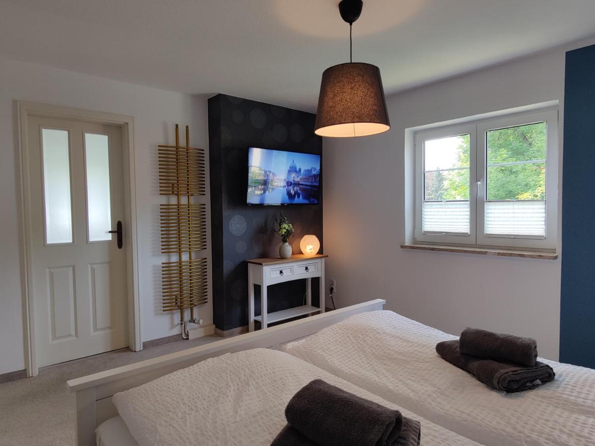 Ferienhaus Villa Adelsberg Mit Dachterrasse In Zentraler Lage Fuer Bis Zu 10 Personen เคมนิตซ์ ภายนอก รูปภาพ