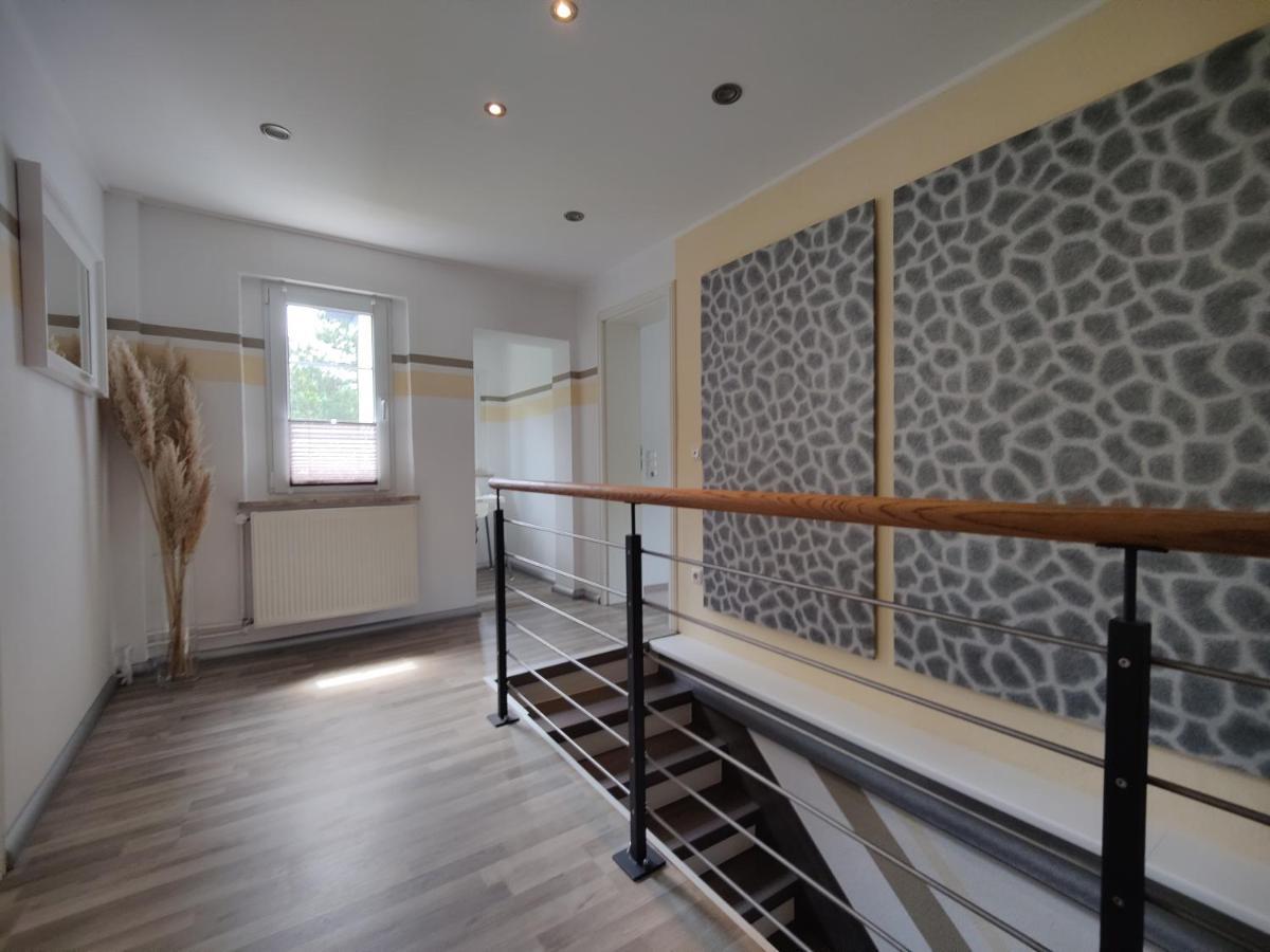Ferienhaus Villa Adelsberg Mit Dachterrasse In Zentraler Lage Fuer Bis Zu 10 Personen เคมนิตซ์ ภายนอก รูปภาพ