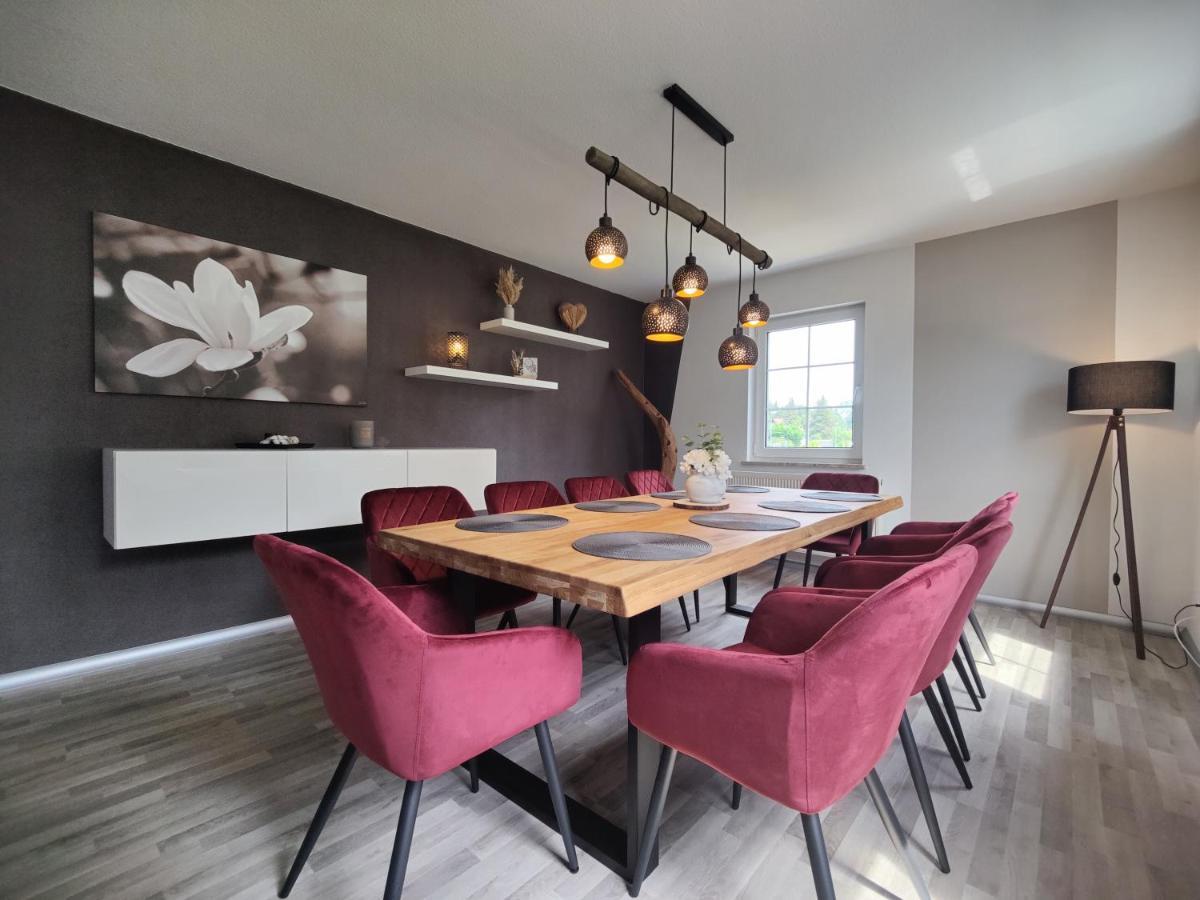 Ferienhaus Villa Adelsberg Mit Dachterrasse In Zentraler Lage Fuer Bis Zu 10 Personen เคมนิตซ์ ภายนอก รูปภาพ