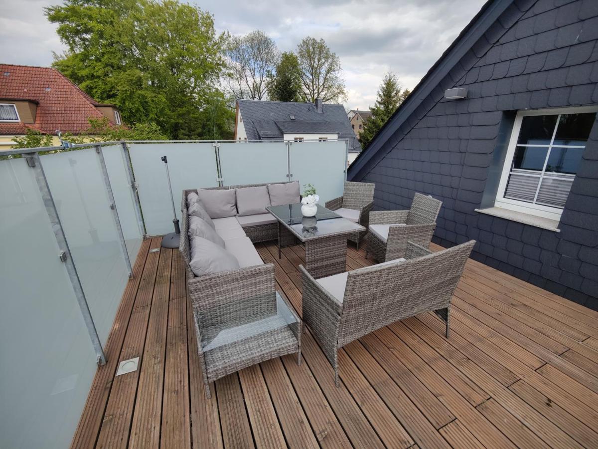 Ferienhaus Villa Adelsberg Mit Dachterrasse In Zentraler Lage Fuer Bis Zu 10 Personen เคมนิตซ์ ภายนอก รูปภาพ